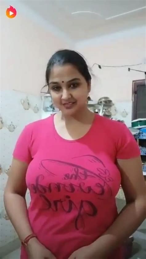 tight boobs aunty|Aunty boobs xxx videos